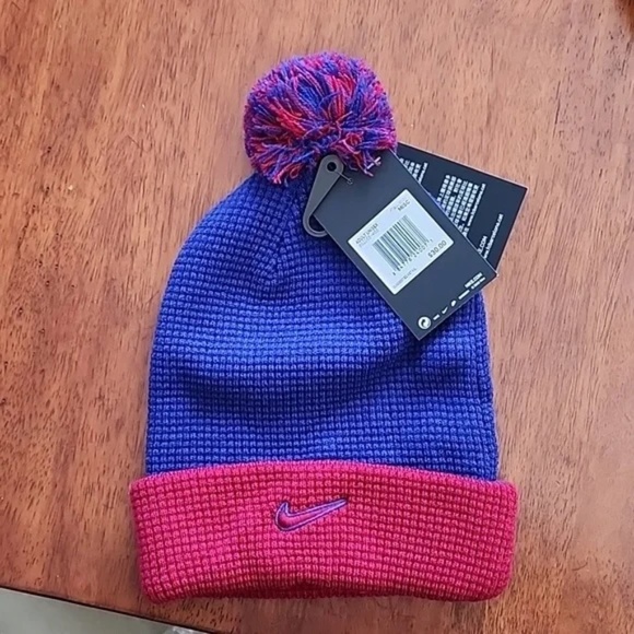 NWT - Nike Football Soccer Club Barcelona, unisex beanie hat in Blue/Maroon - Picture 4 of 7